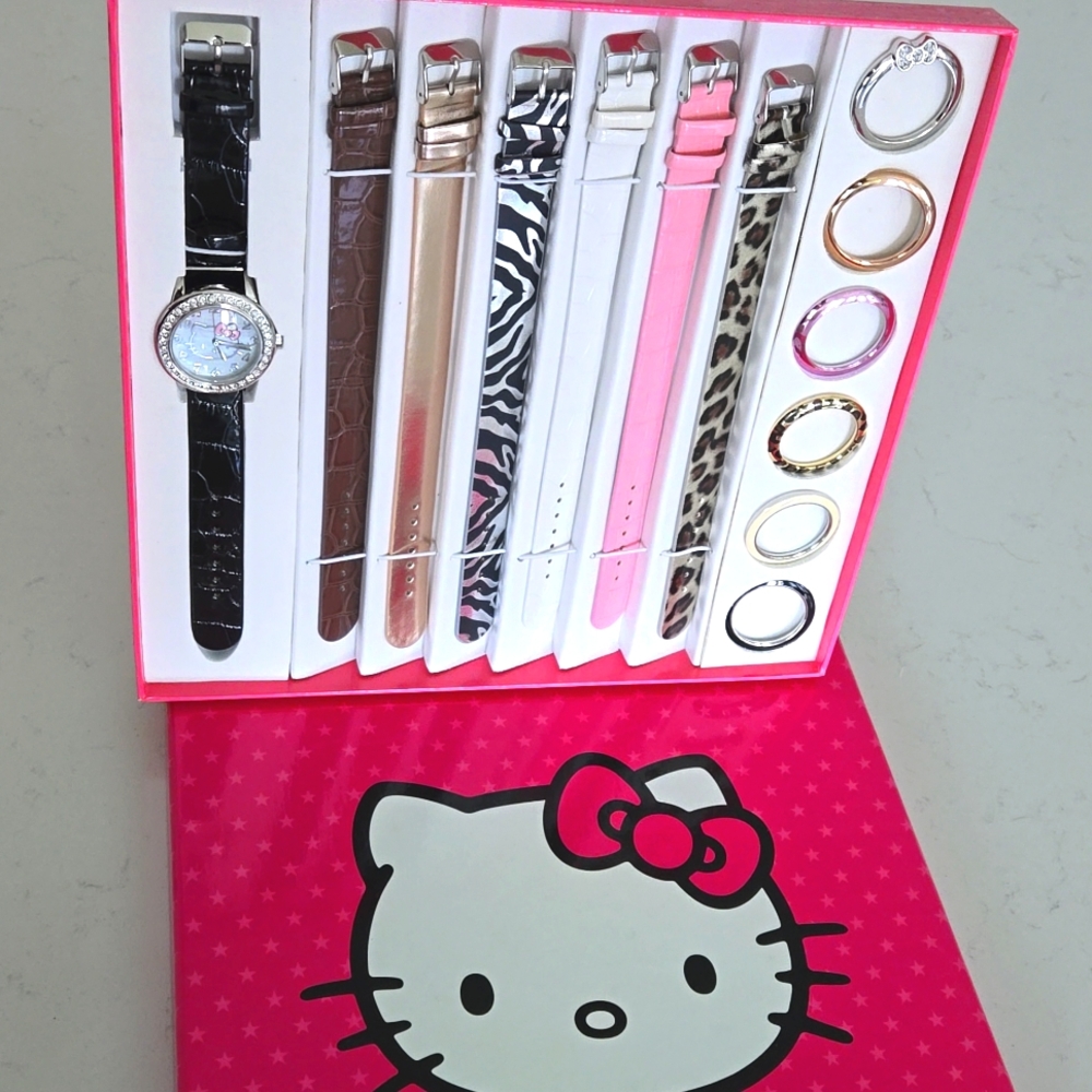 Hello Kitty watch set never used in box set 7 interchangeable straps Gift Set